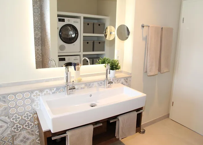 Semesterbostad Framheim *